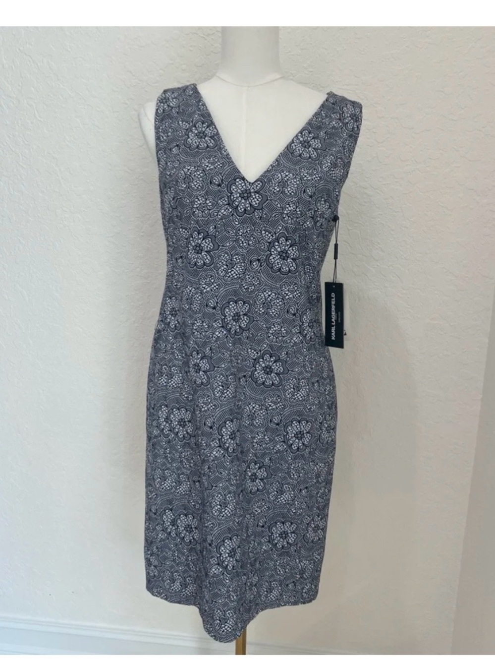 Sleeveless Navy Floral V-Neck Dress